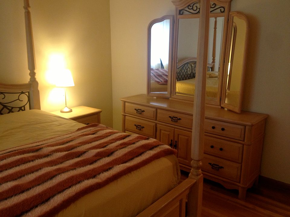 2nd image of 114 Elysian St
