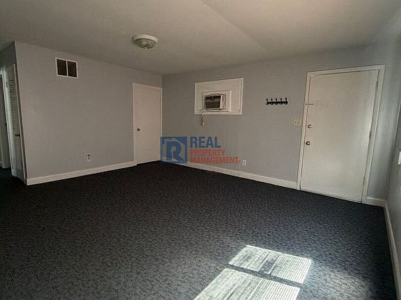 5th image of 1754 Frank Rd