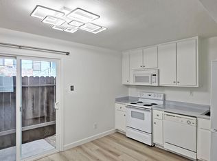 1328 D St APT 4, Sacramento, CA 95814
