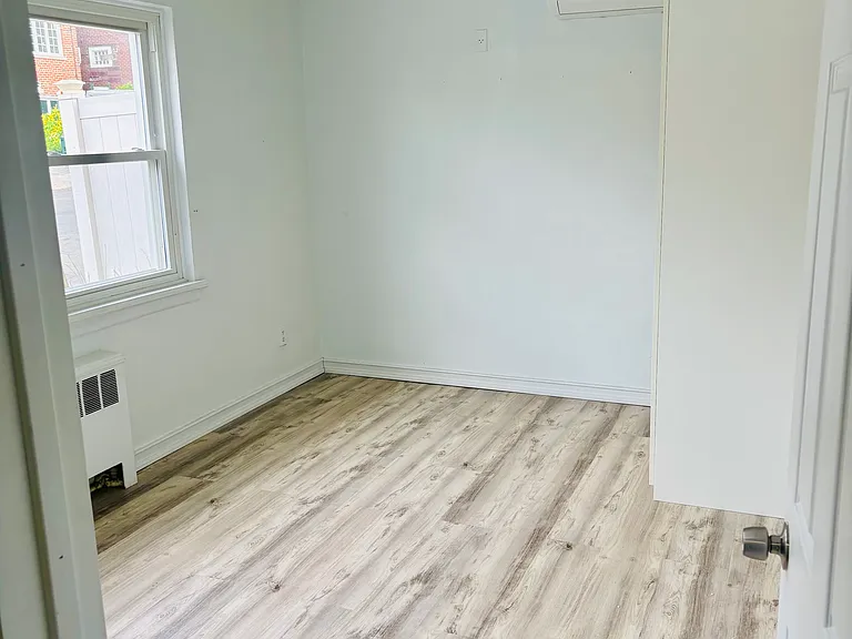 0 Rhinelander Ave #1 — Photo 7