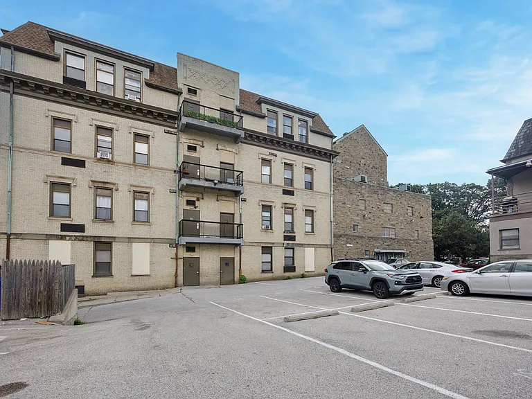 171 Grape St — Photo 18