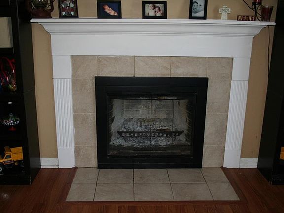 3rd image of 798 Barry Knoll St