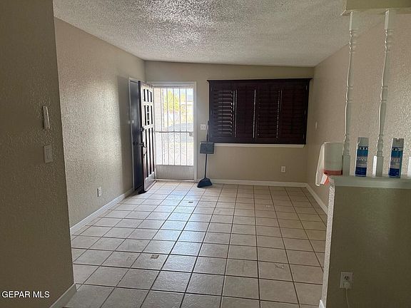 4th image of 8877 Dulce Cir