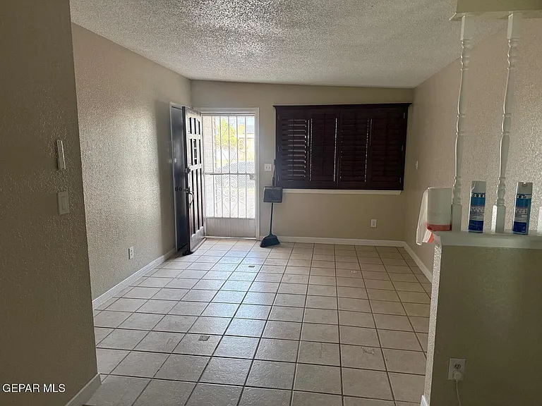 8877 Dulce Cir — Photo 4