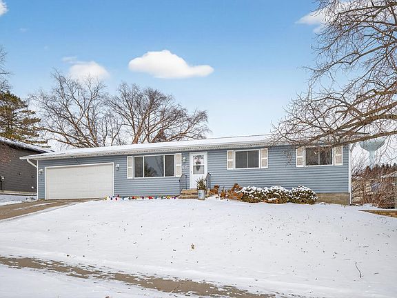 2nd image of 615 Meadow Run Dr SW