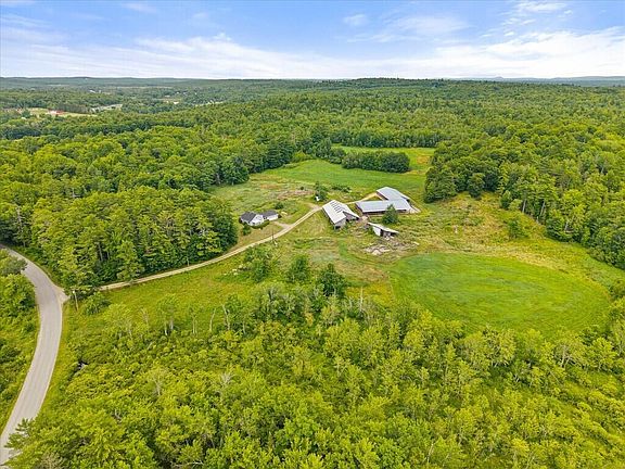 2nd image of 440 Chapman Road