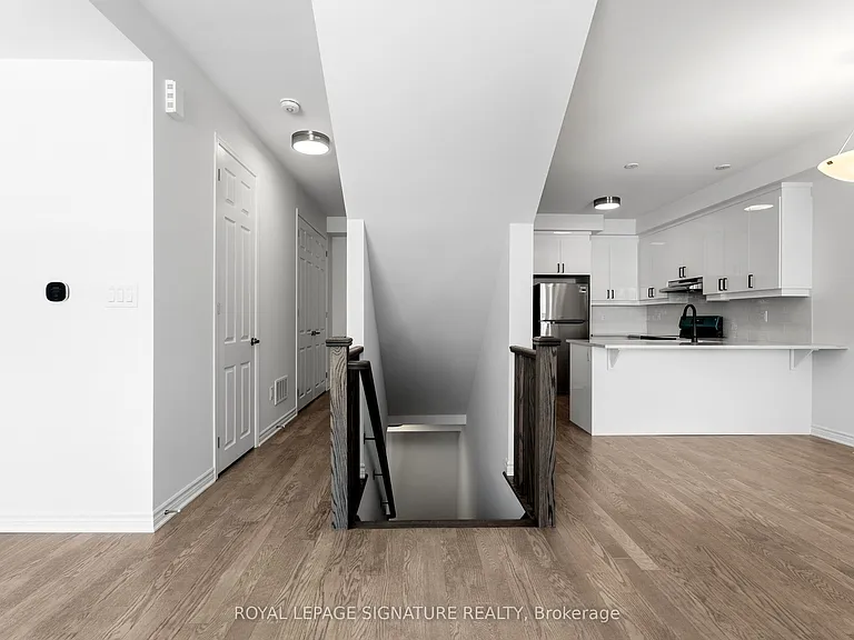 111 Avani Ave — Photo 4