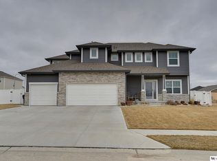 6324 Centennial Rd, Omaha, NE 68157