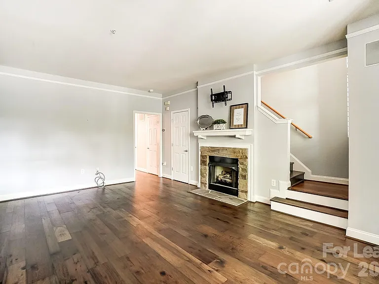 400 Clarice Ave #135 — Photo 8