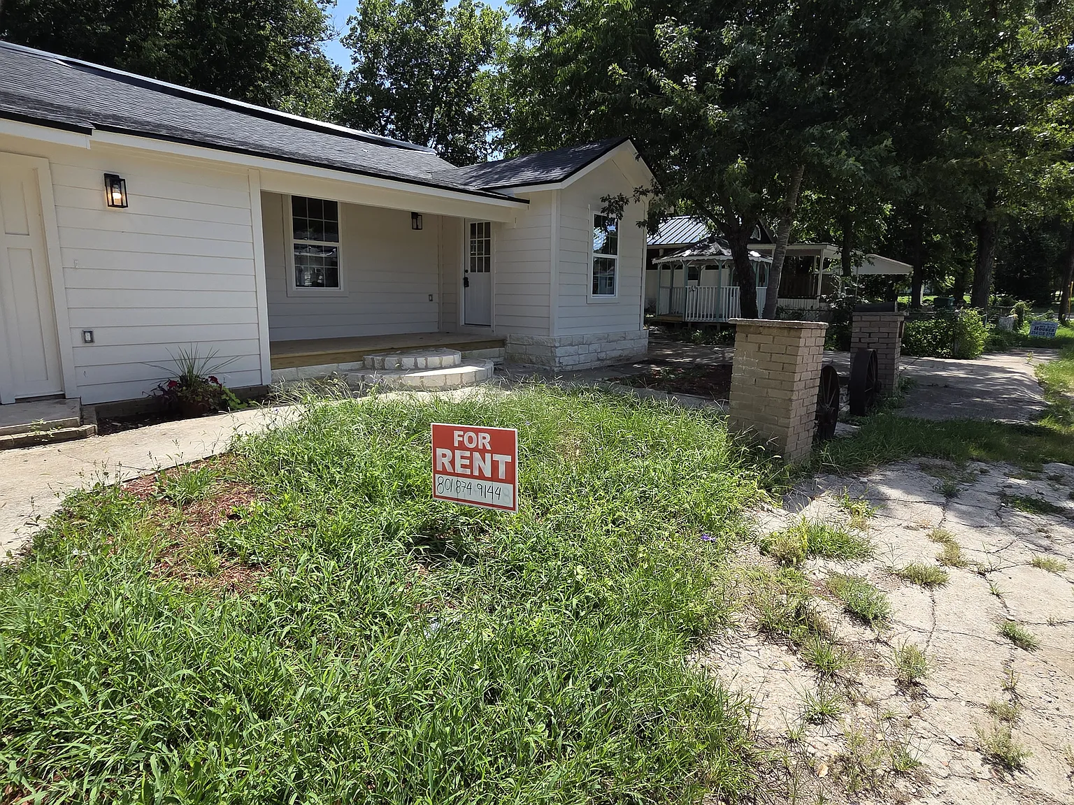 3 bed, 2043 sqft, $1,700 — Photo 3