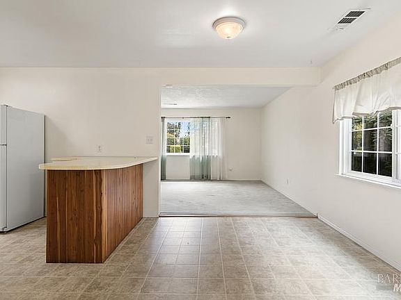 5th image of 3163 Mattos Avenue