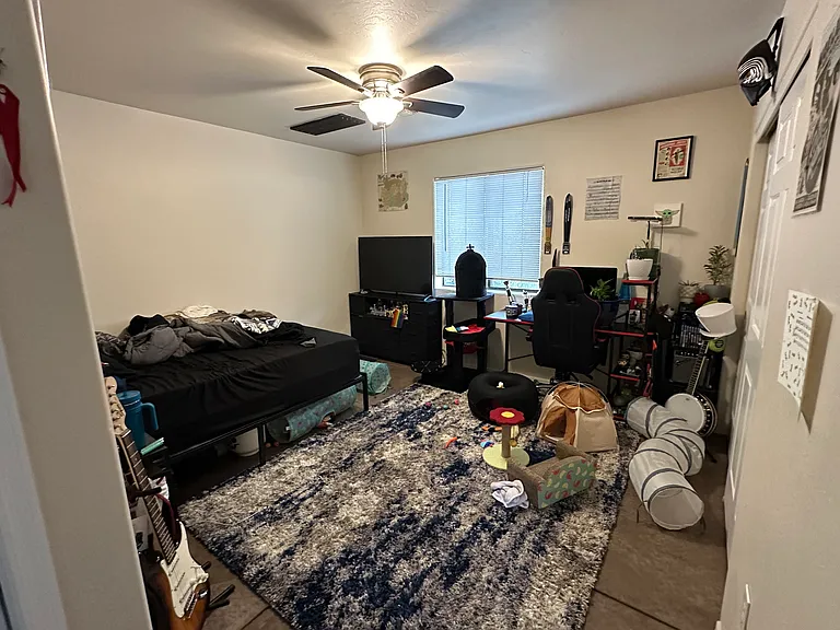 1020 E Silver St — Photo 10