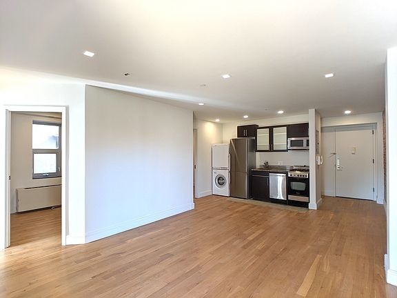 4th image of 636 E 11th St #C5