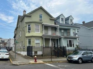 15 Leslie St, Paterson, NJ 07503