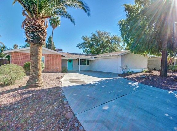 2nd image of 7020 E Exmoor Dr