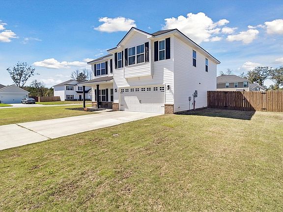 4th image of 124 Anna Way SE