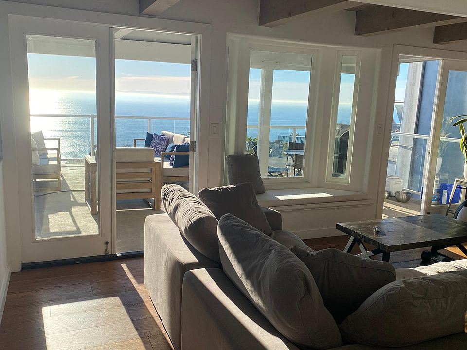 Sit down unobstructed ocean views