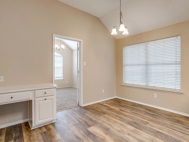 8136 Zion Trl — Photo 9