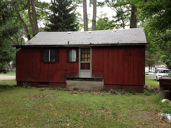 5th image of 1895 Portlock Ave