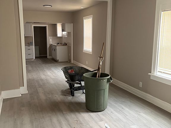 5th image of 1451 W 17th Ave Unit 1