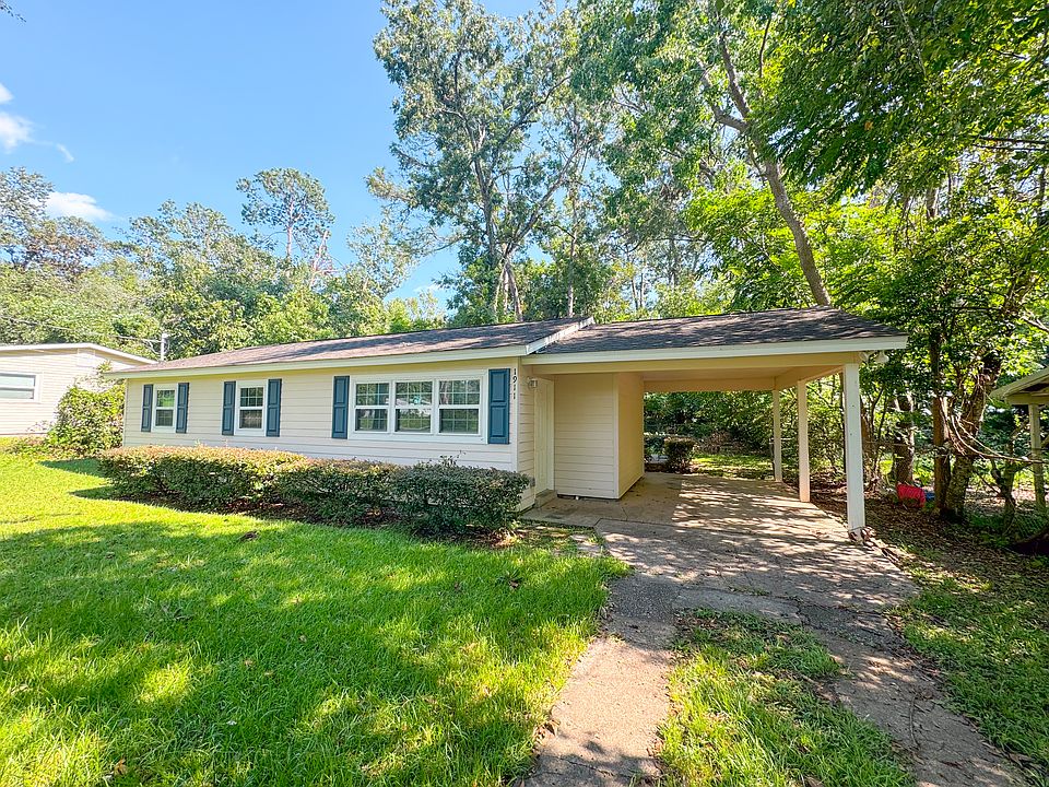 1st image of 1911 Karen Ln