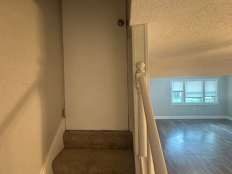 7729 Mahoney Rd — Photo 11