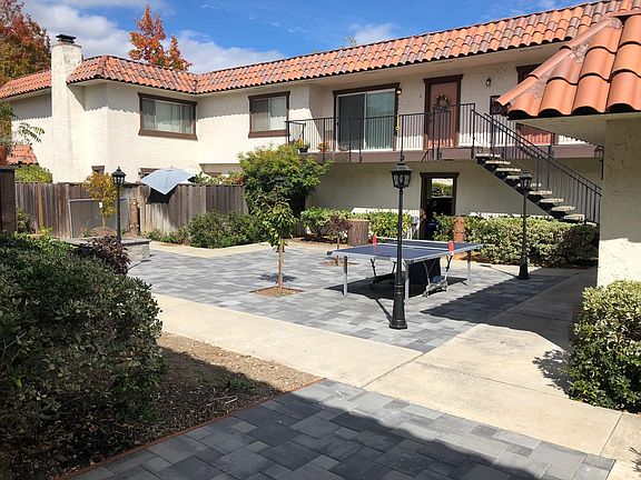 2nd image of 1060 Noriega Ave