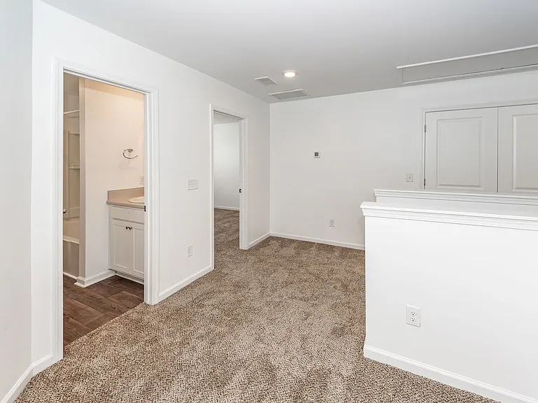 715 Hilchot Dr — Photo 28