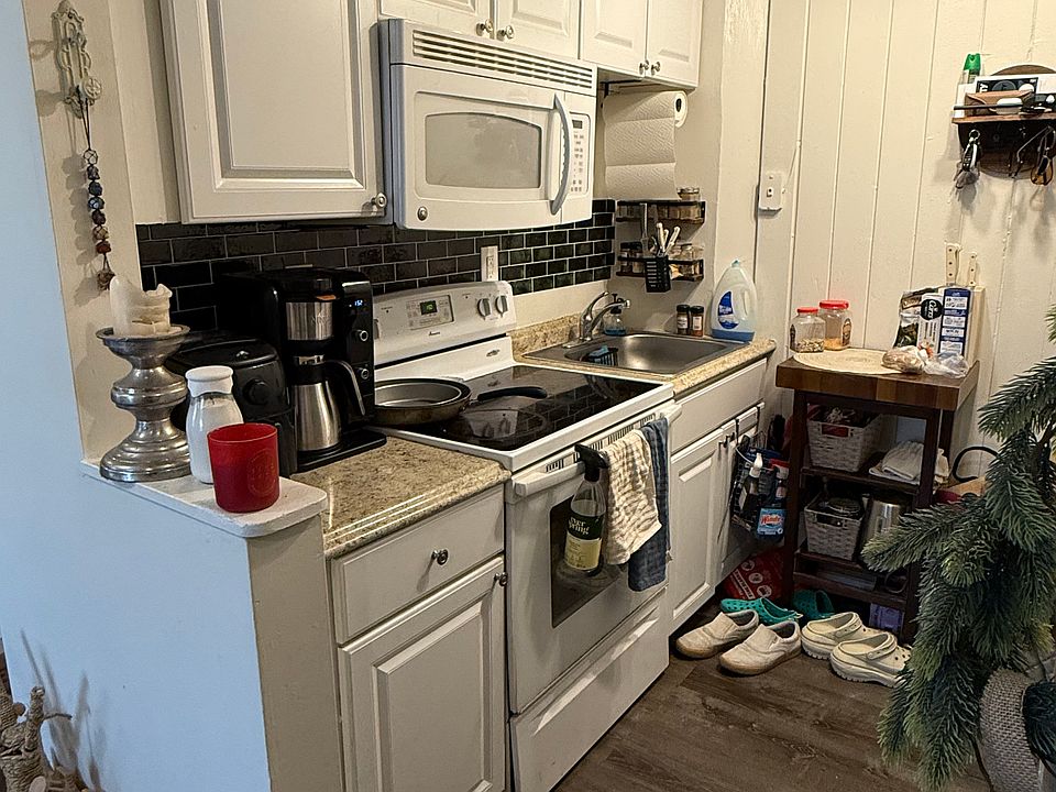 1st image of 30 Chandler Sq APT 1