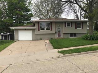 1997 Ellen St, Dubuque, IA 52002