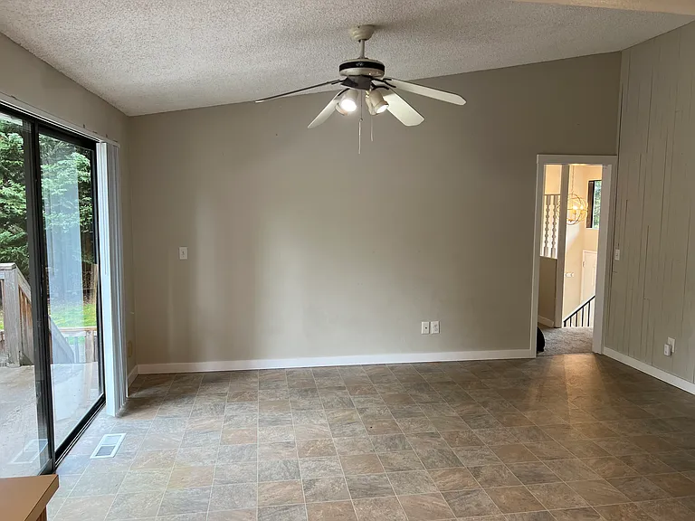19209 SE 324th St — Photo 34