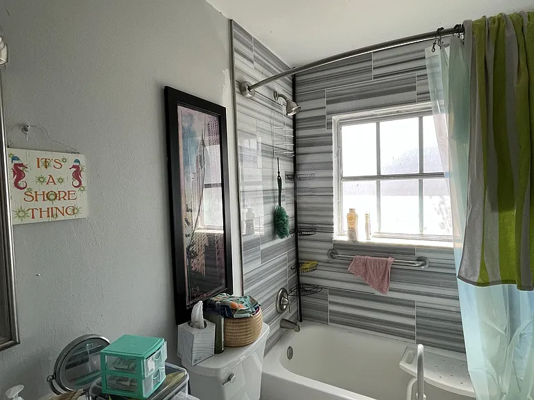 Meadowlark Dr — Photo 4