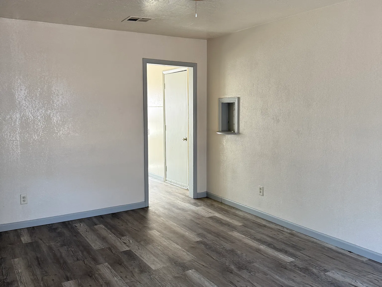 1208 NW Smith Ave — Photo 2