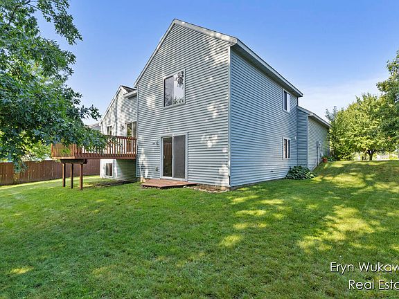 4th image of 1654 Salisbury Dr SE