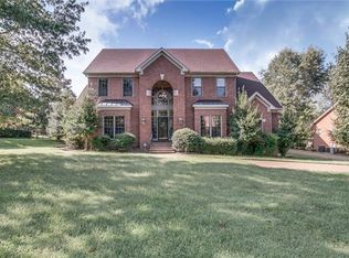 903 Riverbend Rd, Nashville, TN 37221