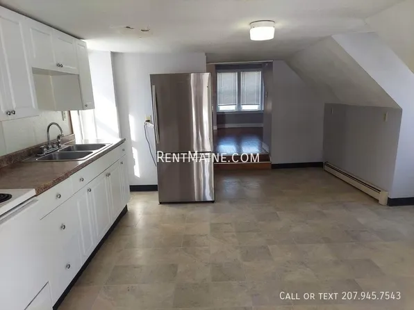 13 Front St APT 3, Old Town, ME 04468