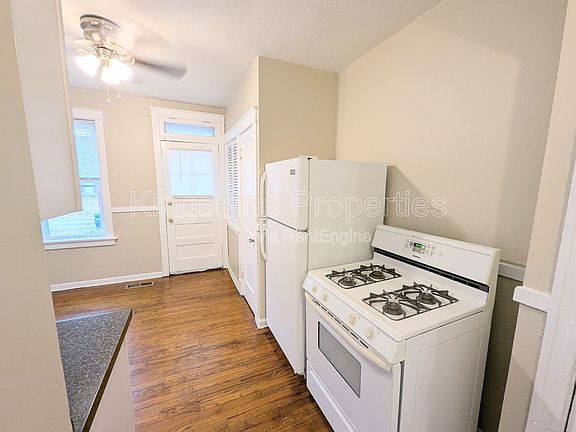 3rd image of 5109-5111 S Broadway St