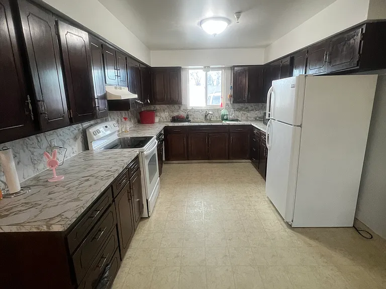 495 E Main St #4 — Photo 7