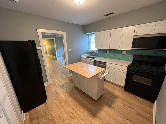 2nd image of 5604 N Karlov Ave Floor 2