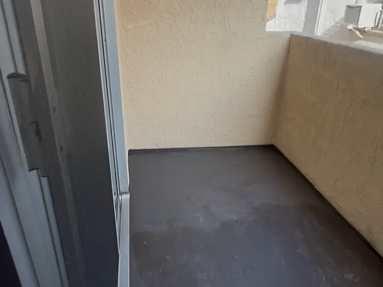 1554 Pine Ave — Photo 6