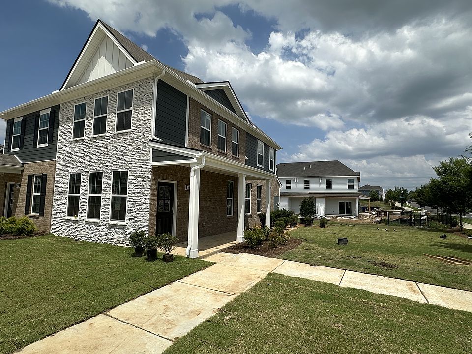 1st image of 300 Hanbury Way