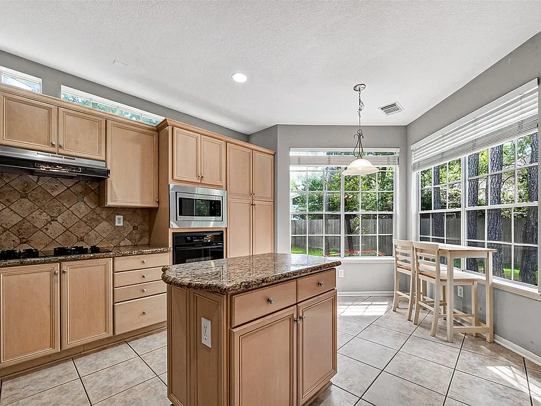 150 Wisteria Walk Cir — Photo 18