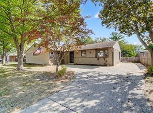 7636 Blackshear Dr, Dayton, OH 45424