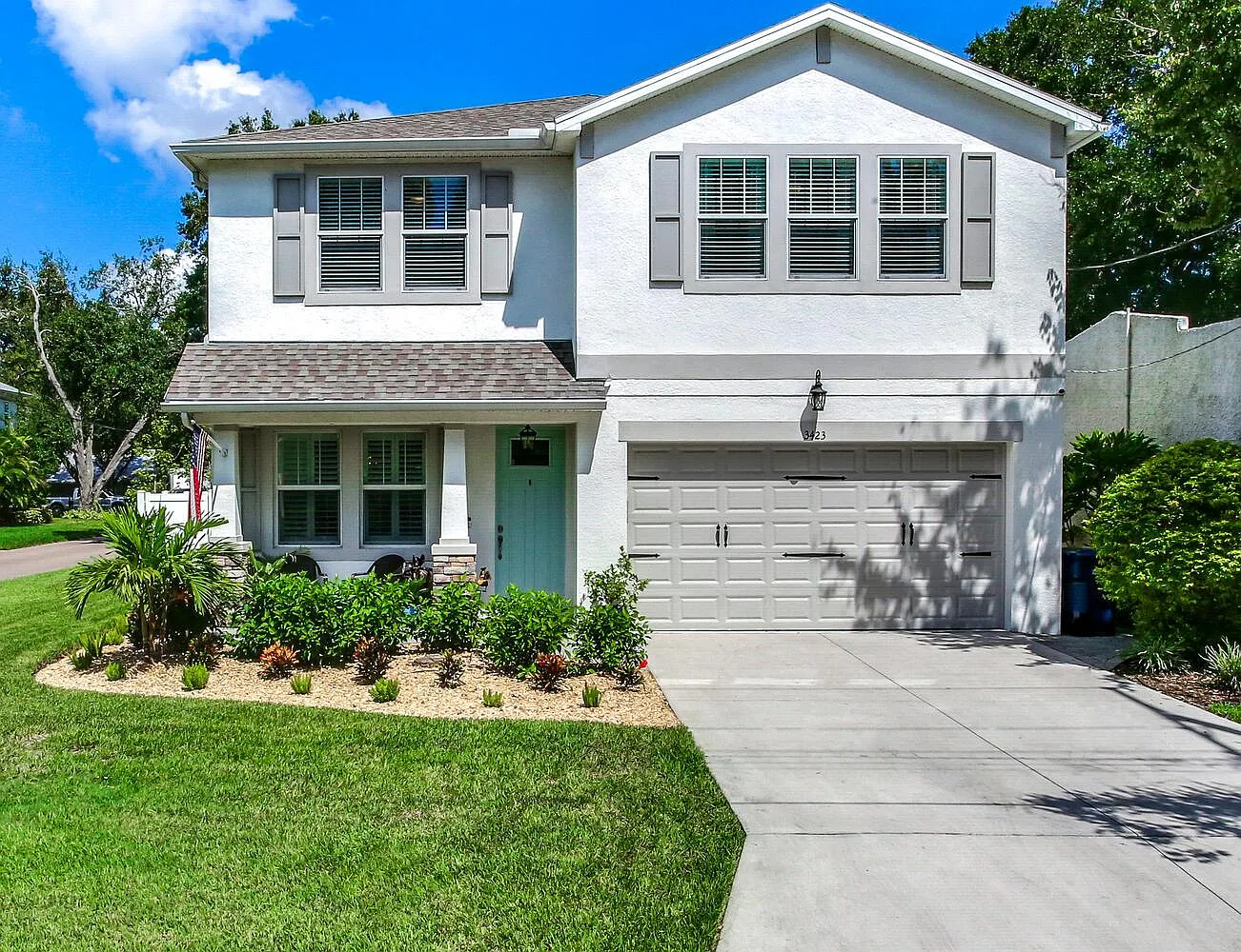 5 bed, 3414 sqft, $9,997 — Photo 1