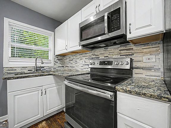 2nd image of 2146 Nelms Dr SW