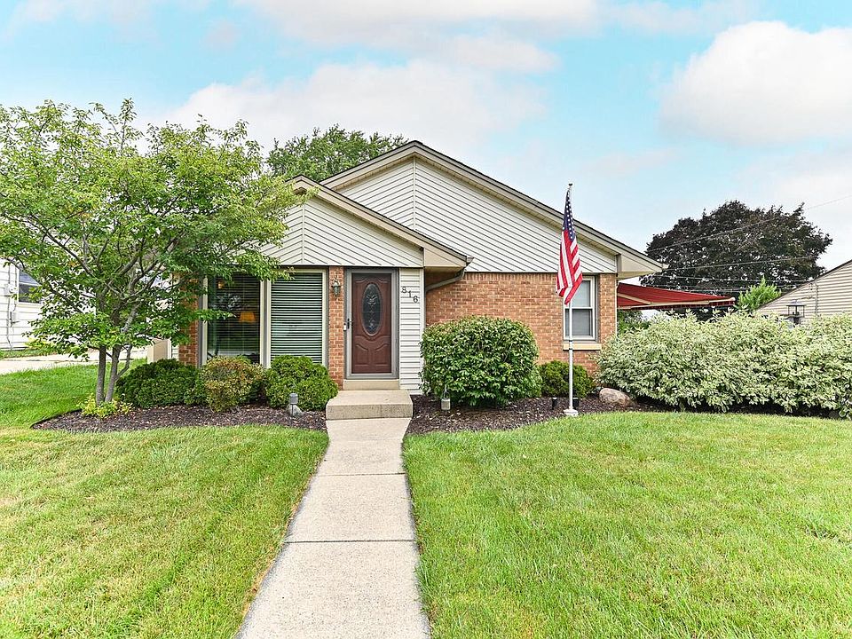 1st image of 816 Williams AVENUE