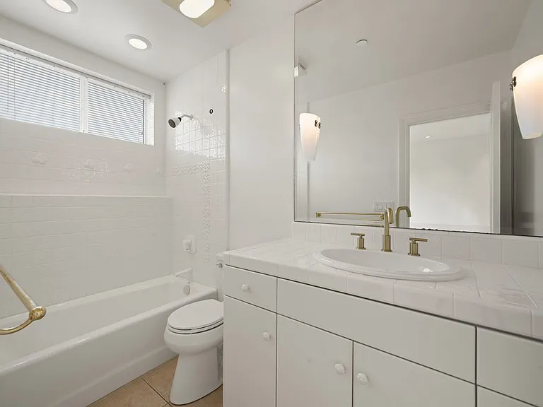 10 Warrens Way — Photo 35
