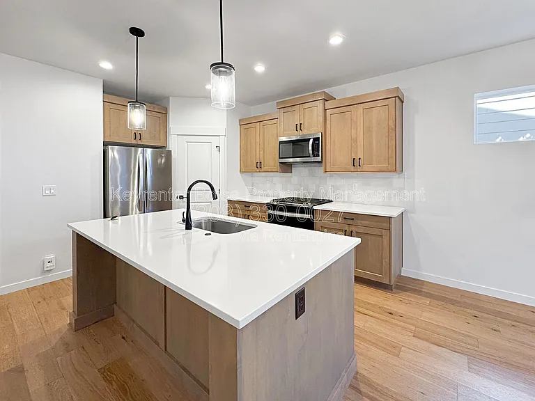 6346 S Rohanna Way — Photo 2