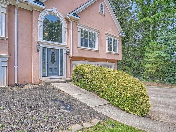 3rd image of 5046 Sunbrook Dr NW