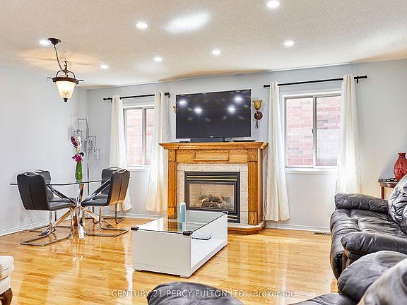 5th image of 483 Ormond Dr